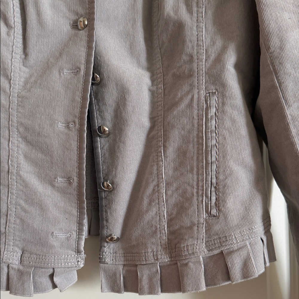 Chic Ruffled Gray Blazer - Picture 7 of 12